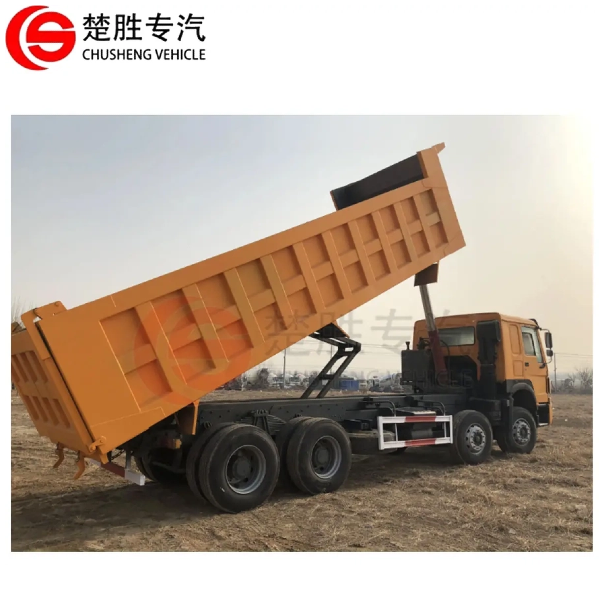 دليل كامل لأنواع الشاحنات القلابة وماذا يفعلون