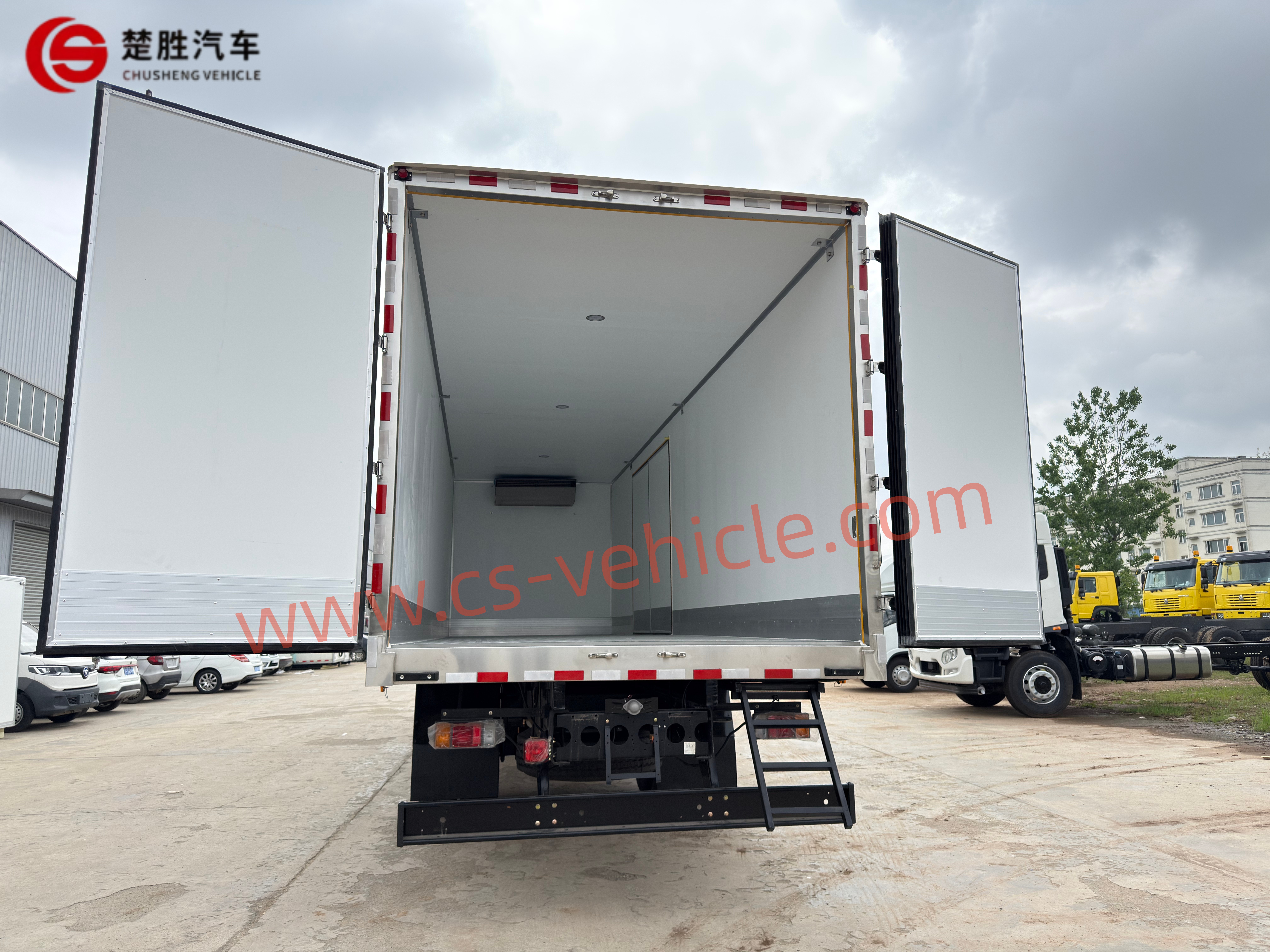 شاحنة مبردة-11 