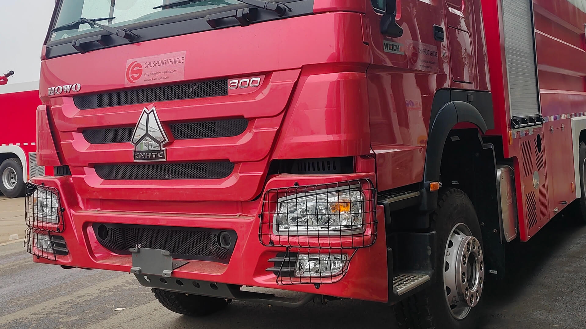 مفاجأة جديدة -شاحنة إطفاء جديدة إلى أنغولا