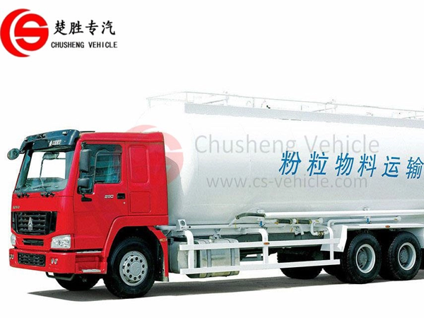 شاحنة ناقلة الأسمنت السائبة: الحل النهائي لنقل الأسمنت الفعال والآمن